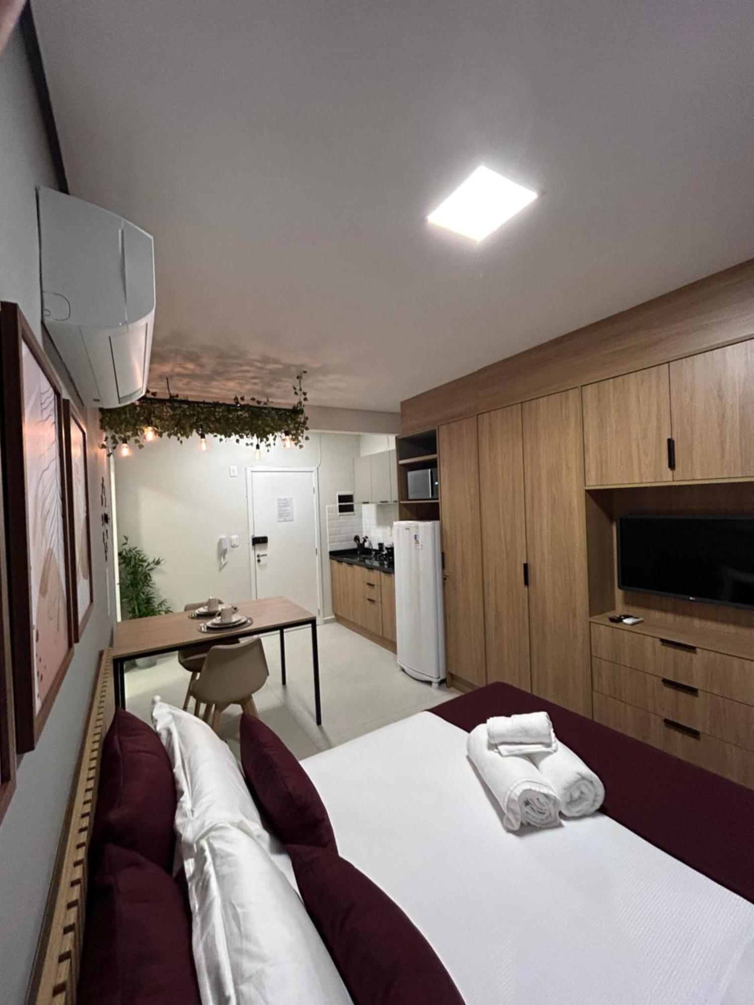 London Apartment Resende